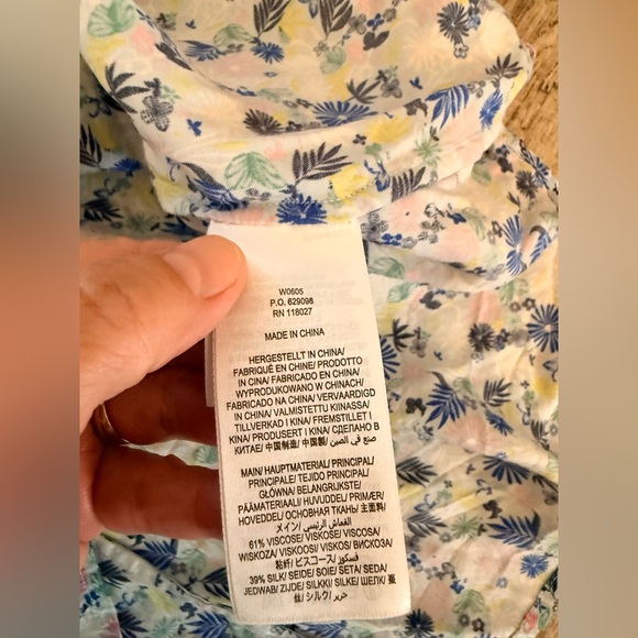 Boden Pin-tuck Floral Blouse Size 10 - Picture 4 of 8